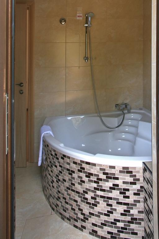 Greek Pride Cronwell Rahoni (adults Only) 5* Неа-Скиони