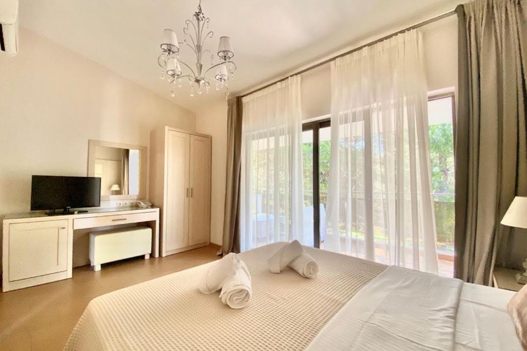 Greek Pride Cronwell Rahoni (adults Only) 5* Неа-Скиони