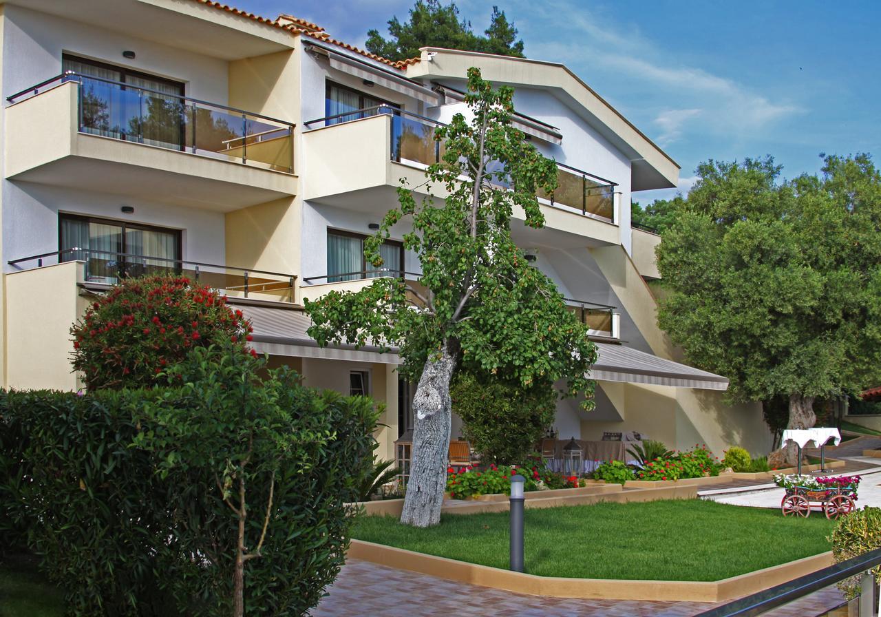 Отель Greek Pride Cronwell Rahoni (adults Only) Неа-Скиони